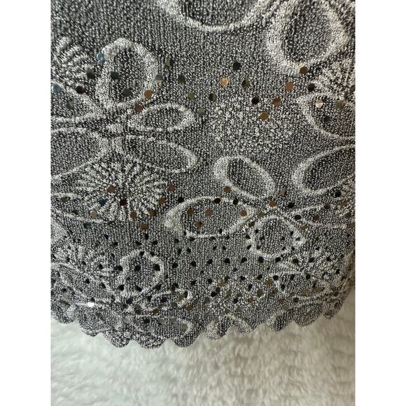 Silver bling top Bons Worth XL Super cute Light weight so doesnt weigh you down - Picture 3 of 5